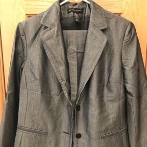 New York and Company Size 14 dazzle blue pant suit